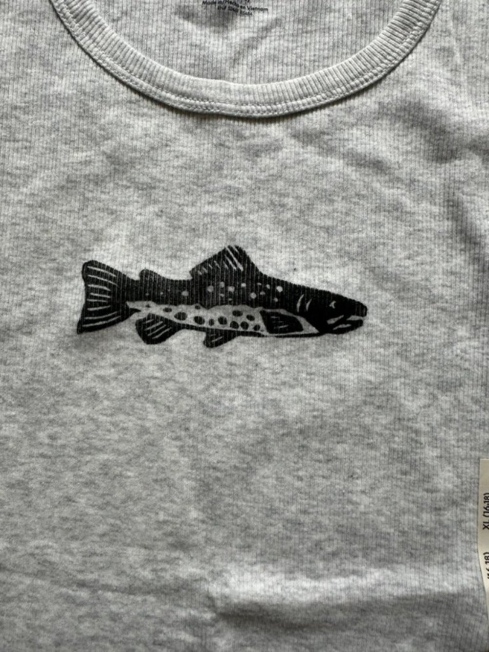 Light gray fish tank top - Picture 2 of 3